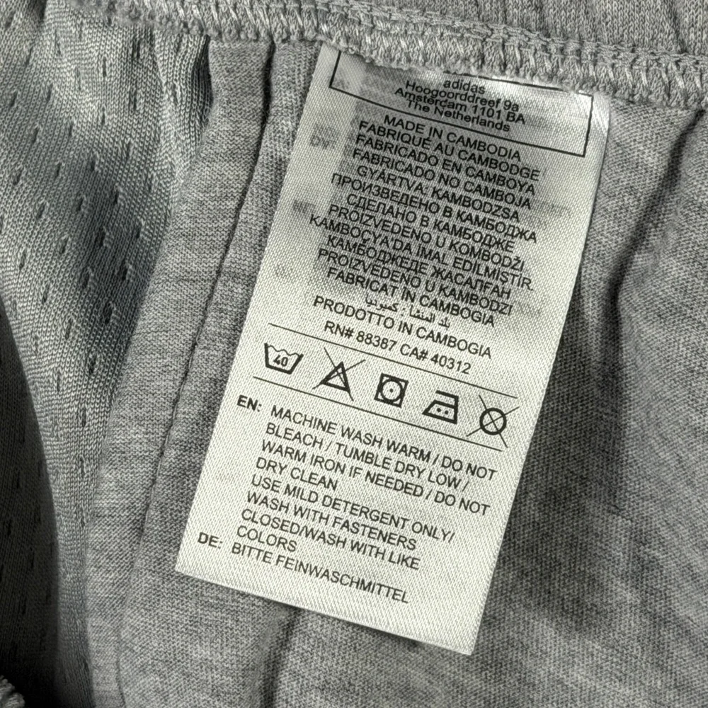 Adidas Mens Heather Grey Sportswear Shorts 2XL JJ4892‎ Zipper Pockets 7in Inseam
